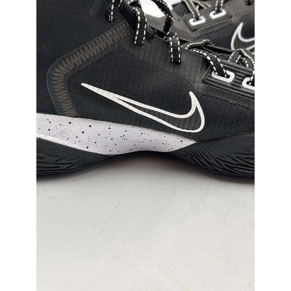 Nike Kyrie‎ Flytrap 4 Black White, Sz 8. CT1972-001
